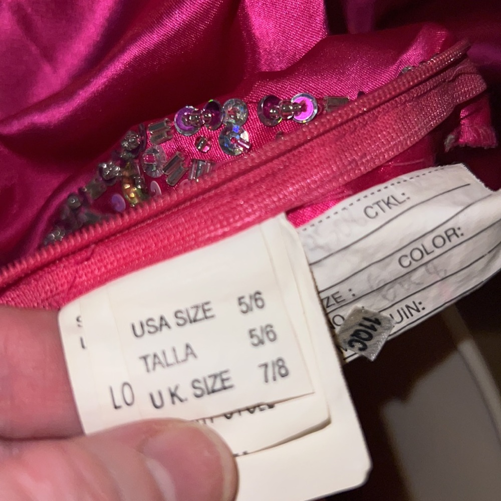 #489✅ Silky pink sequin long gown - Picture 12 of 14